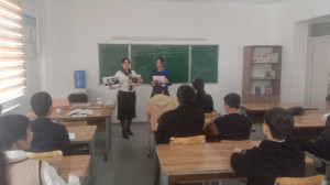 Buxoro shahridagi 43-maktab o'quvchilari bilan I.A. Karimov xotirasiga bag'ishlab